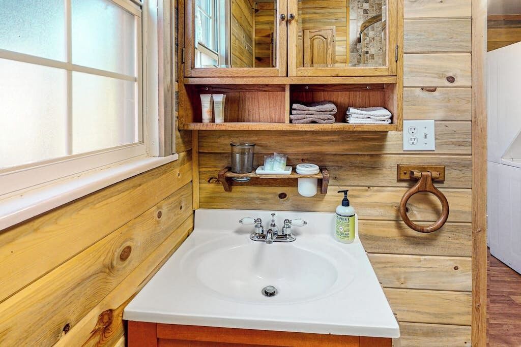 Photo of Bathroom in Ponderosa Pines