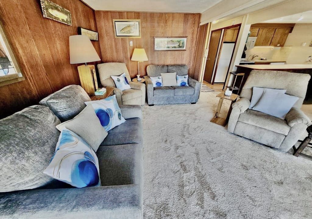 Photo of Livingroom in Purgatory