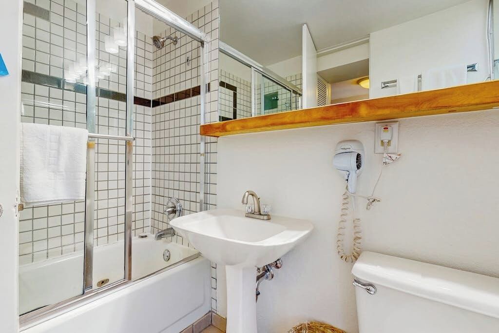Photo of Bathroom in West End