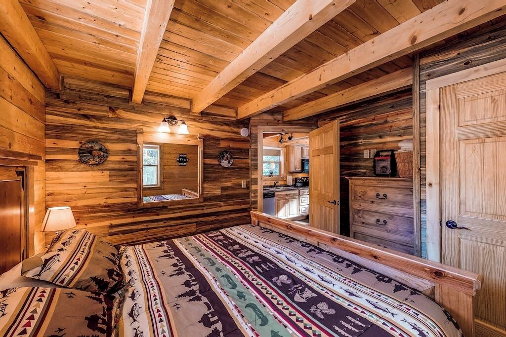Photo of Bedroom in South Fork