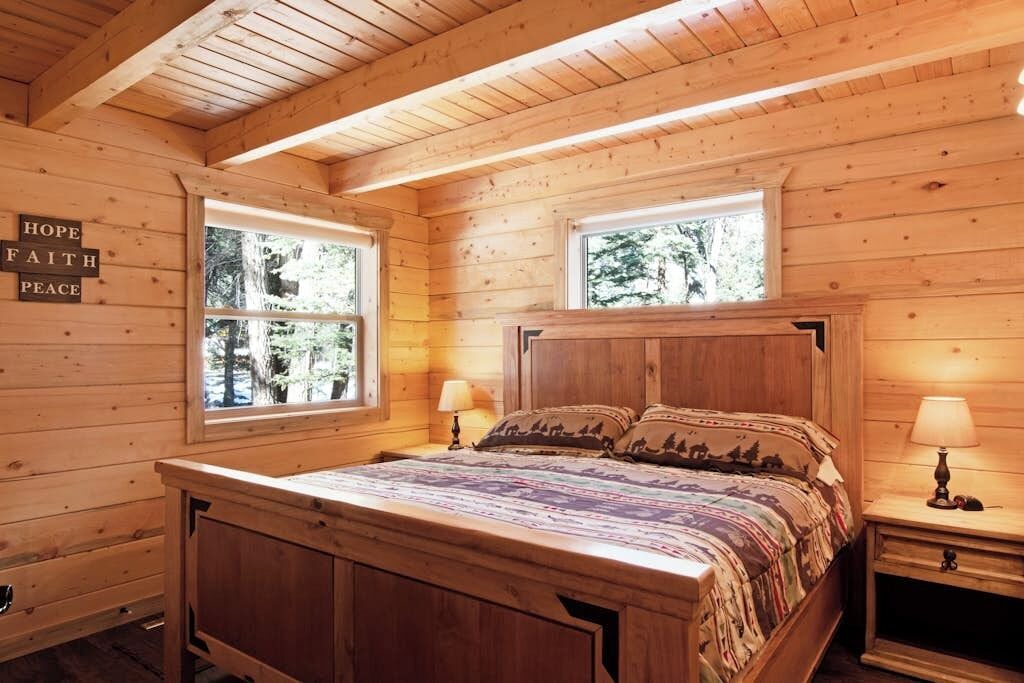 Photo of Bedroom in South Fork