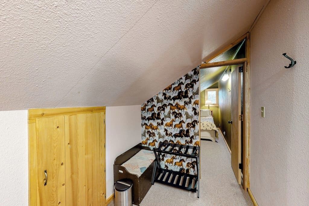 Photo of Bedroom in South Fork