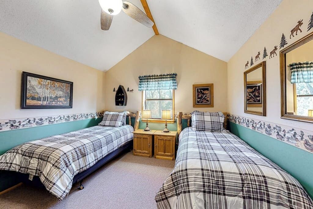 Photo of Bedroom in South Fork