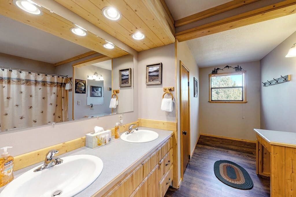Photo of Bathroom in South Fork