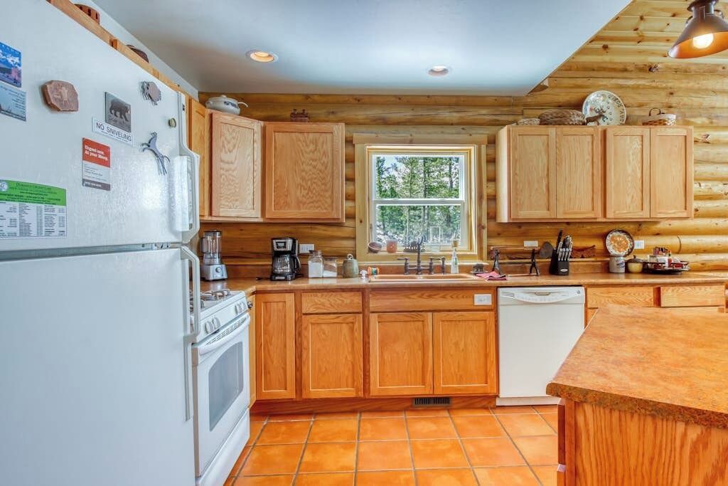 Photo of Kitchen in Columbine Lake