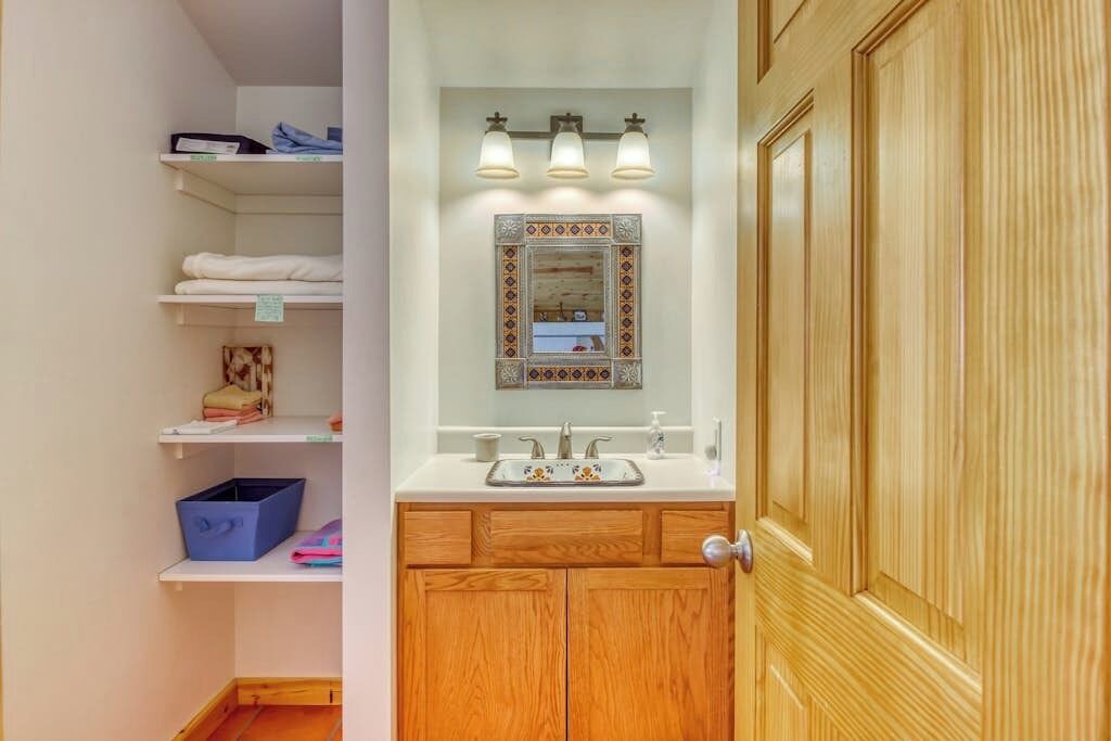 Photo of Bathroom in Columbine Lake
