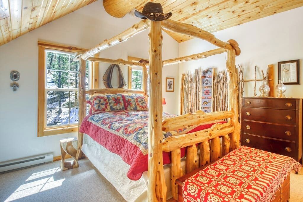 Photo of Bedroom in Columbine Lake