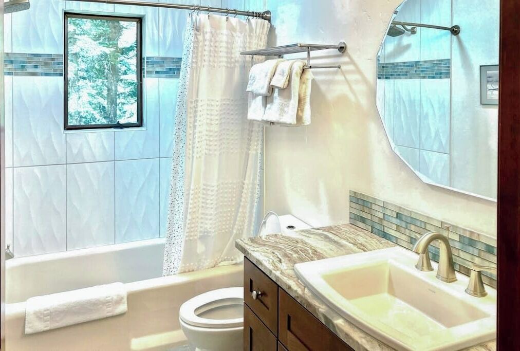 Photo of Bathroom in Columbine Lake
