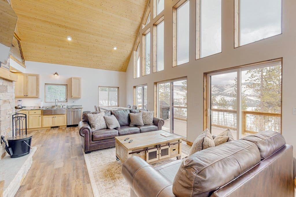 Photo of Livingroom in Bayfield