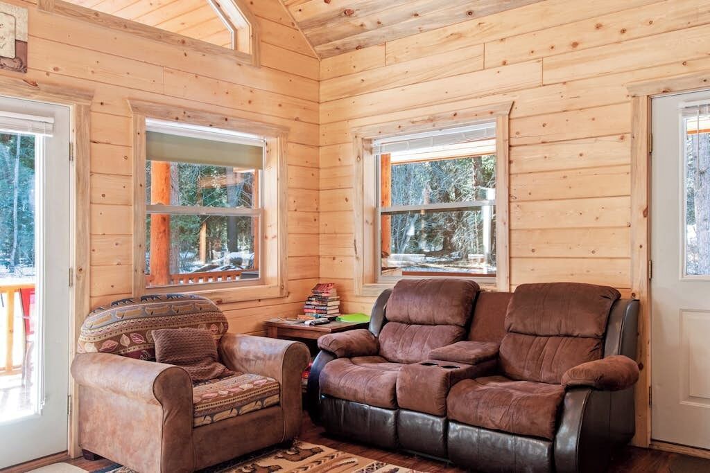 Photo of Livingroom in South Fork