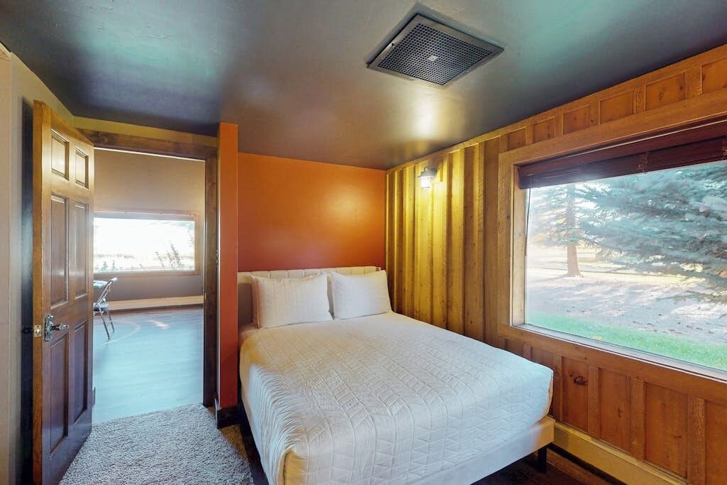 Photo of Bedroom in Del Norte