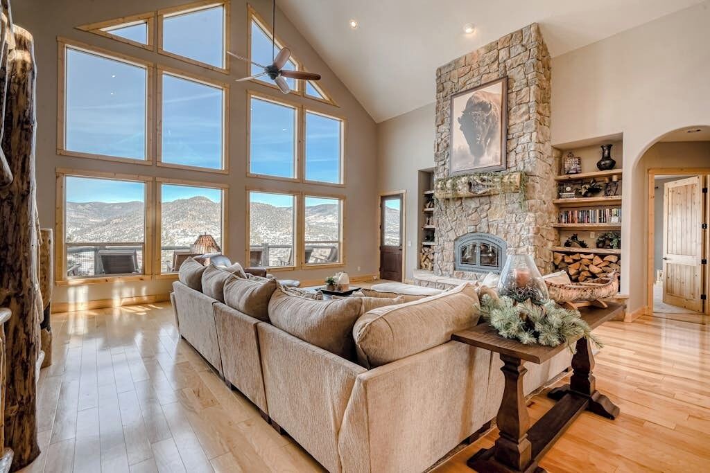 Photo of Livingroom in South Fork