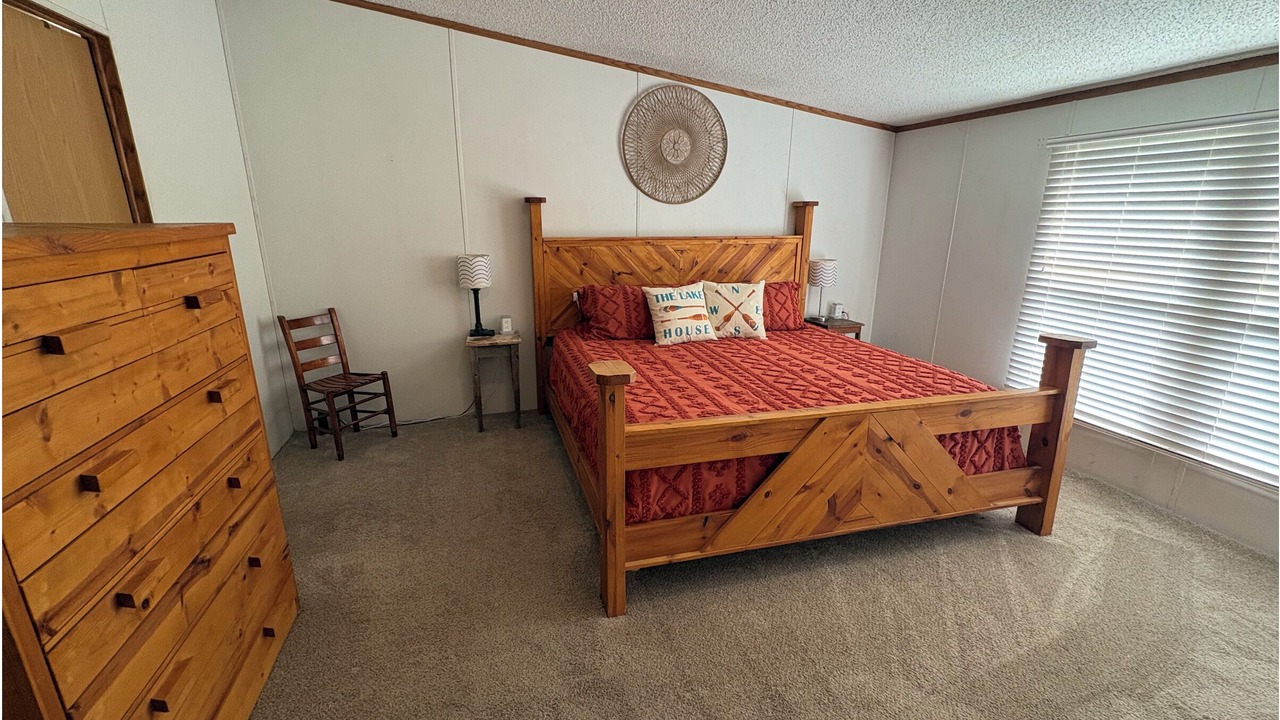 Photo of Bedroom in Logan