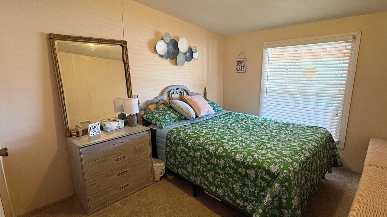 Photo of Bedroom in Logan