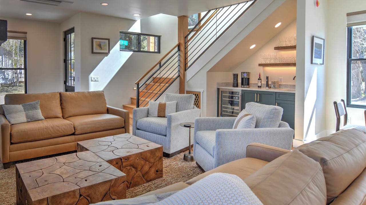 Photo of Livingroom in Creede