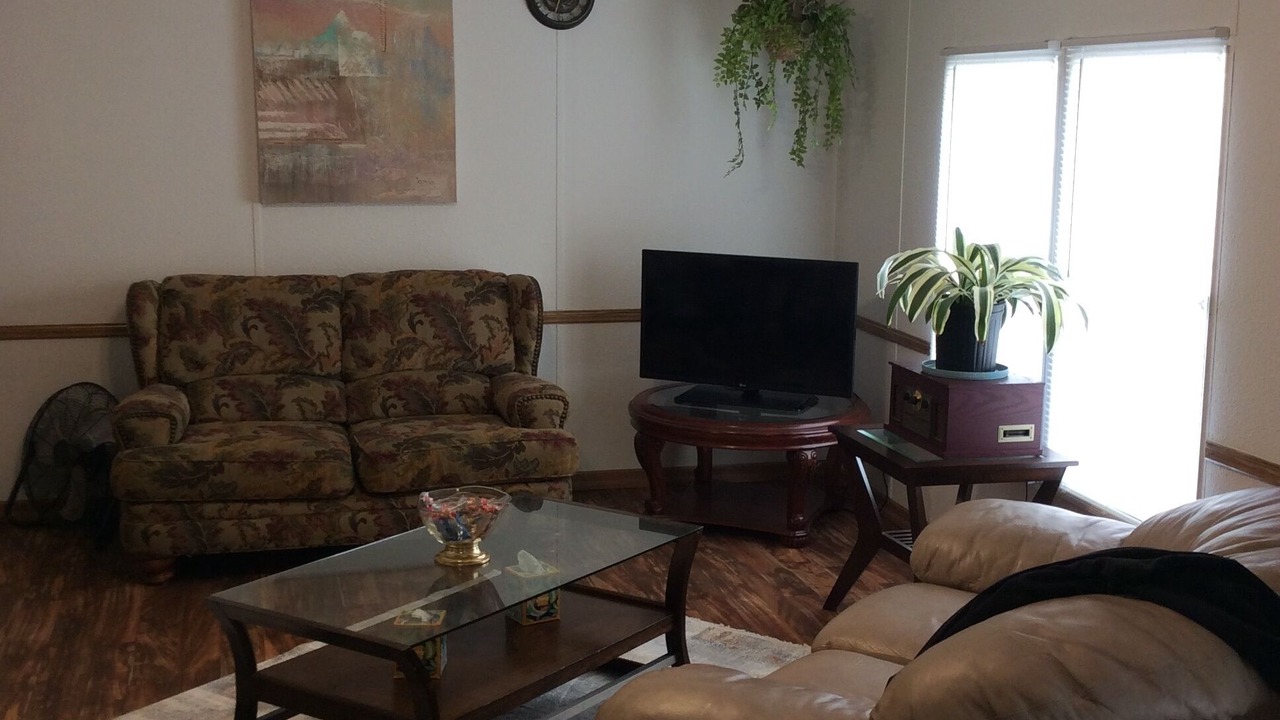 Photo of Livingroom in Aztec