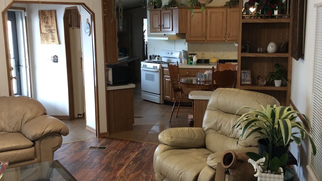 Photo of Livingroom in Aztec
