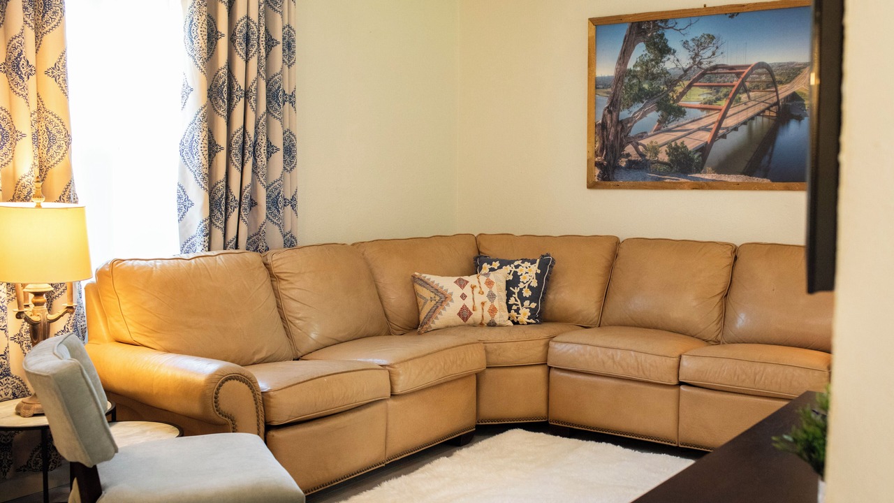 Photo of Livingroom in Central Arlington