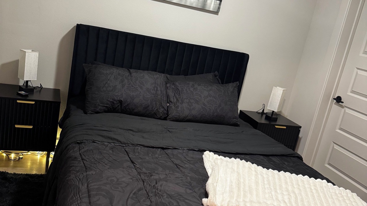 Photo of Bedroom in Deep Ellum