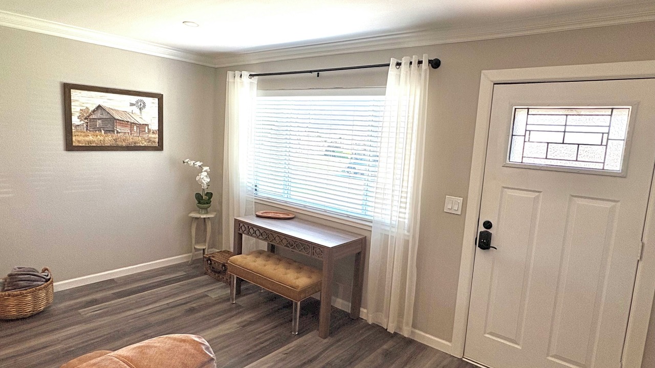 Photo of Livingroom in Grapevine