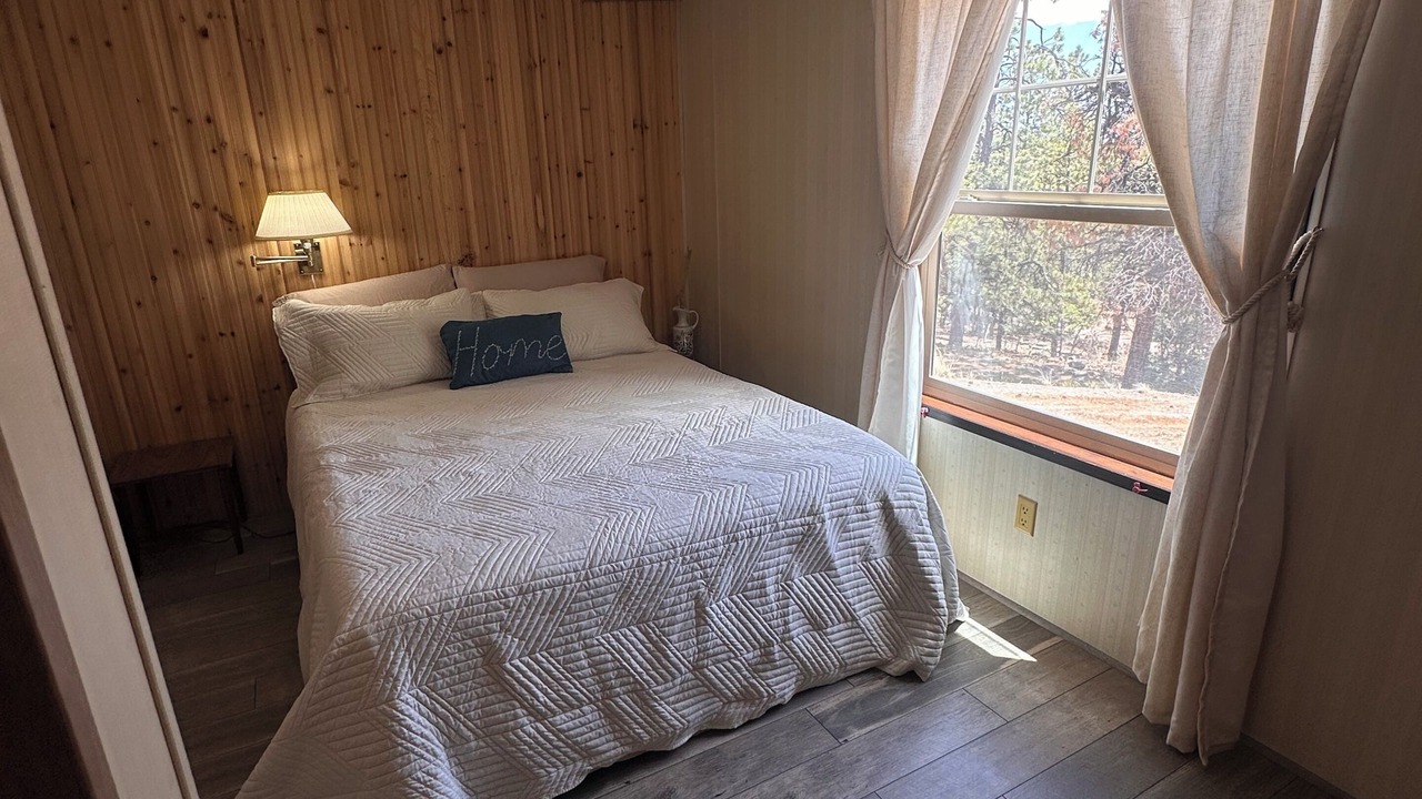 Photo of Bedroom in Rutheron