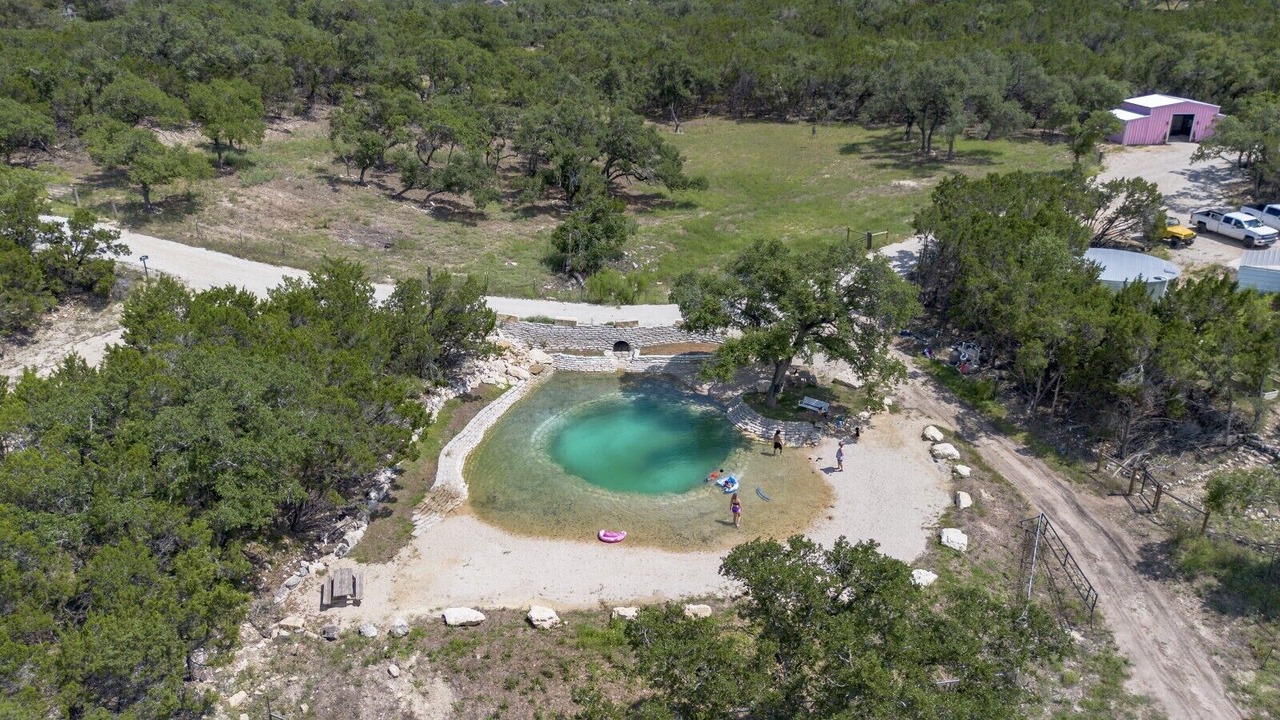 Photo of Outdoor in Spring Branch
