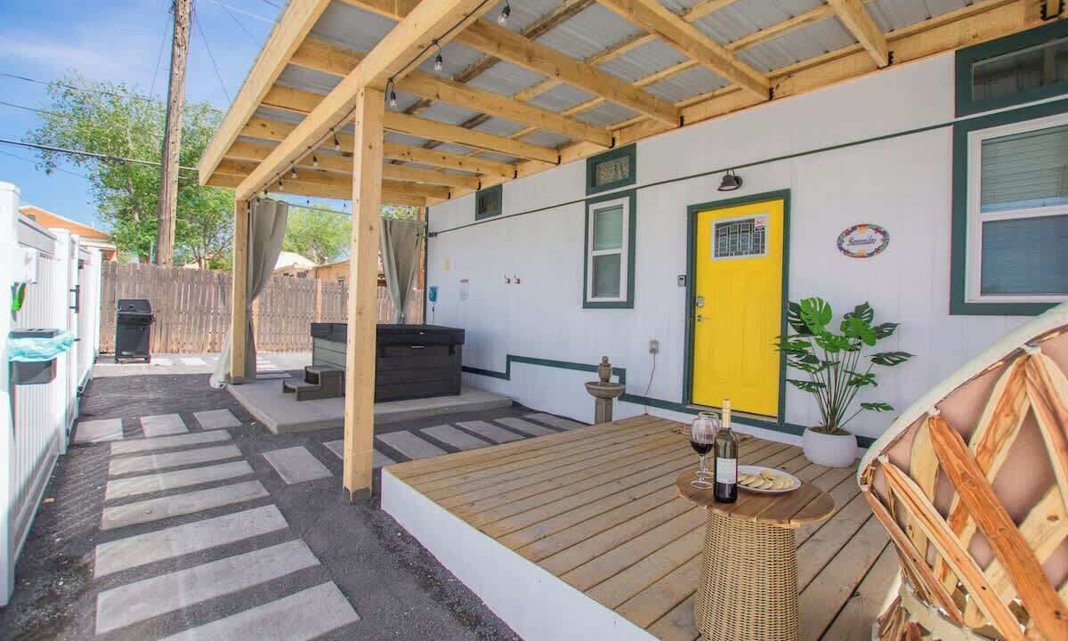 Photo of Patio Balcony in South Broadway