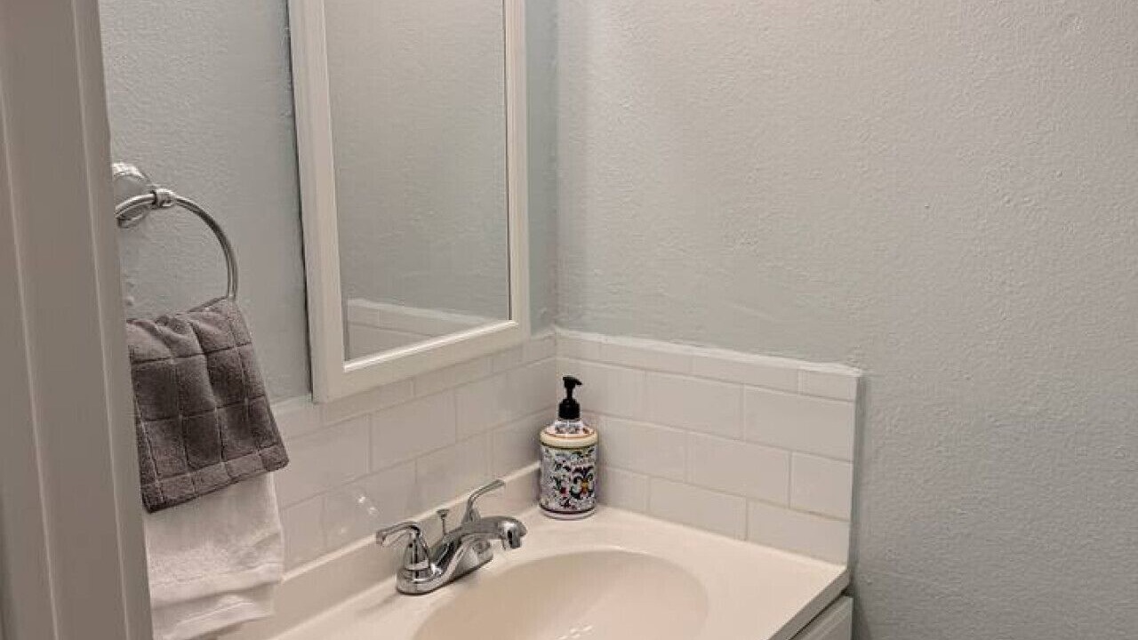 Photo of Bathroom in Greenway Plaza-Upper Kirby