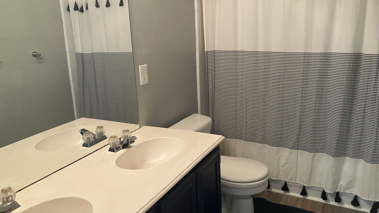 Photo of Bathroom in Lake Dallas