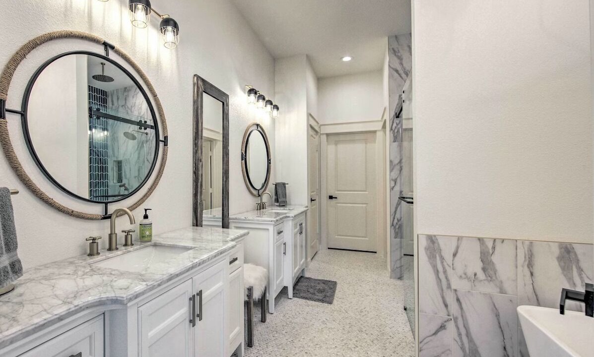 Photo of Bathroom in Cedar Creek Reservoir