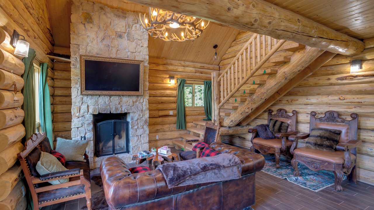Photo of Livingroom in Columbine Lake