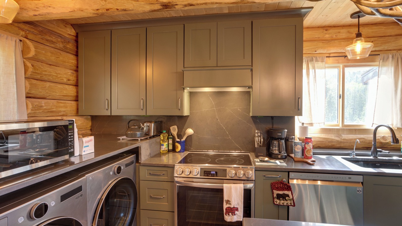 Photo of Kitchen in Columbine Lake