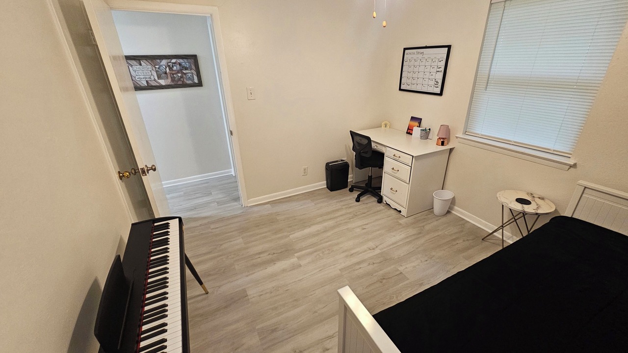 Photo of Bedroom in Farmers Branch