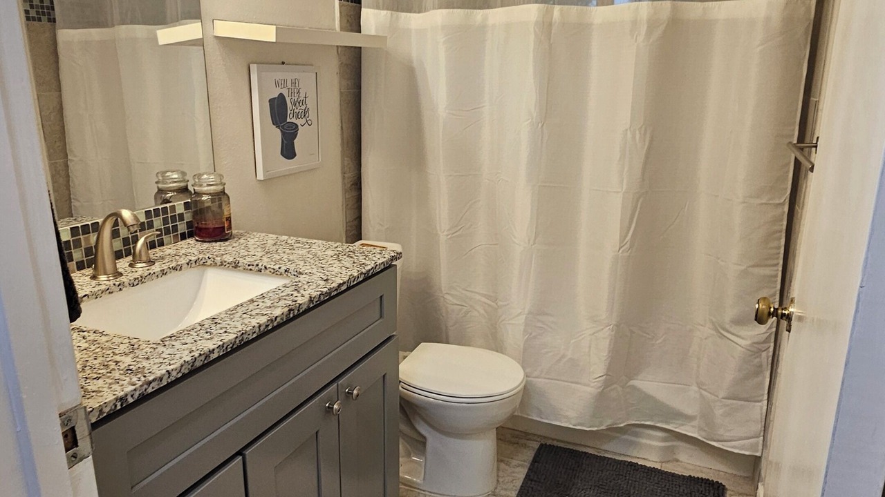 Photo of Bathroom in Farmers Branch