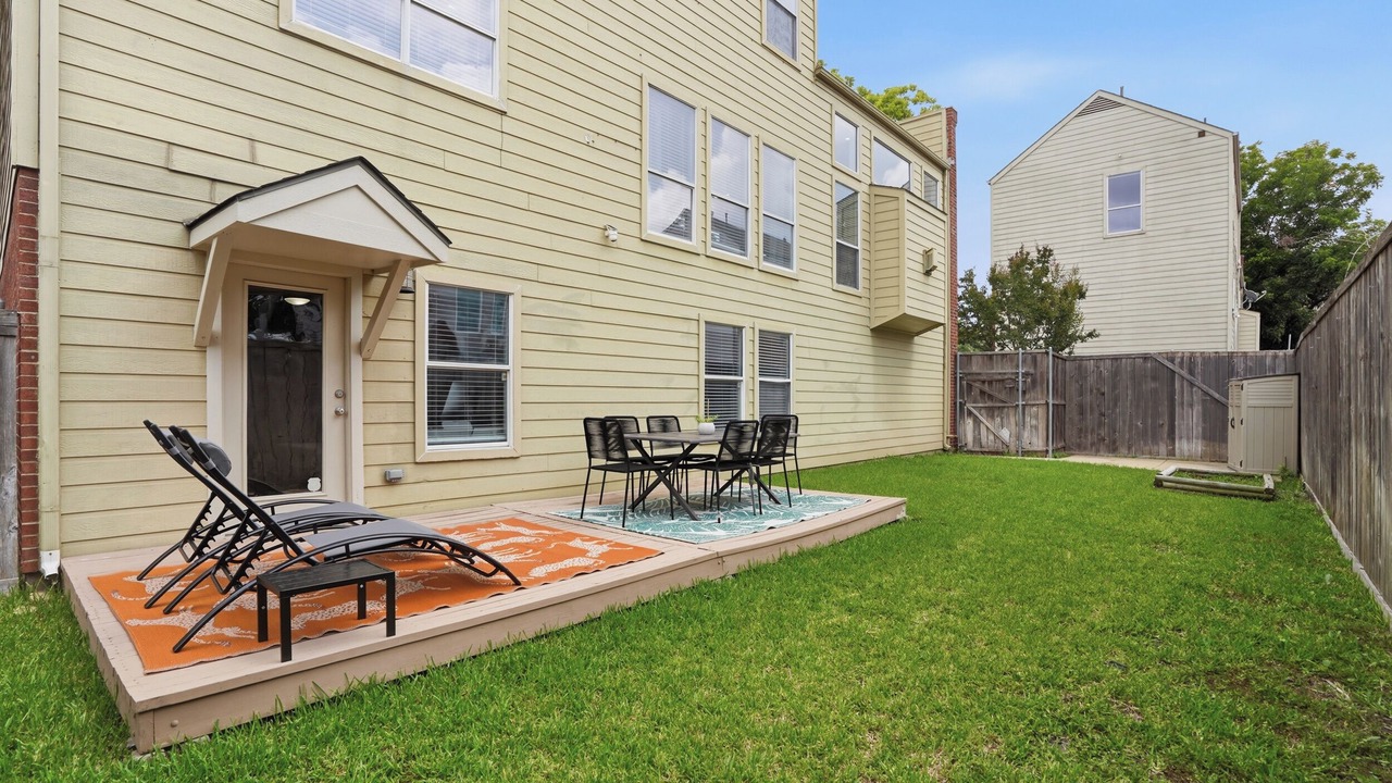 Photo of Outdoor in Knox - Henderson