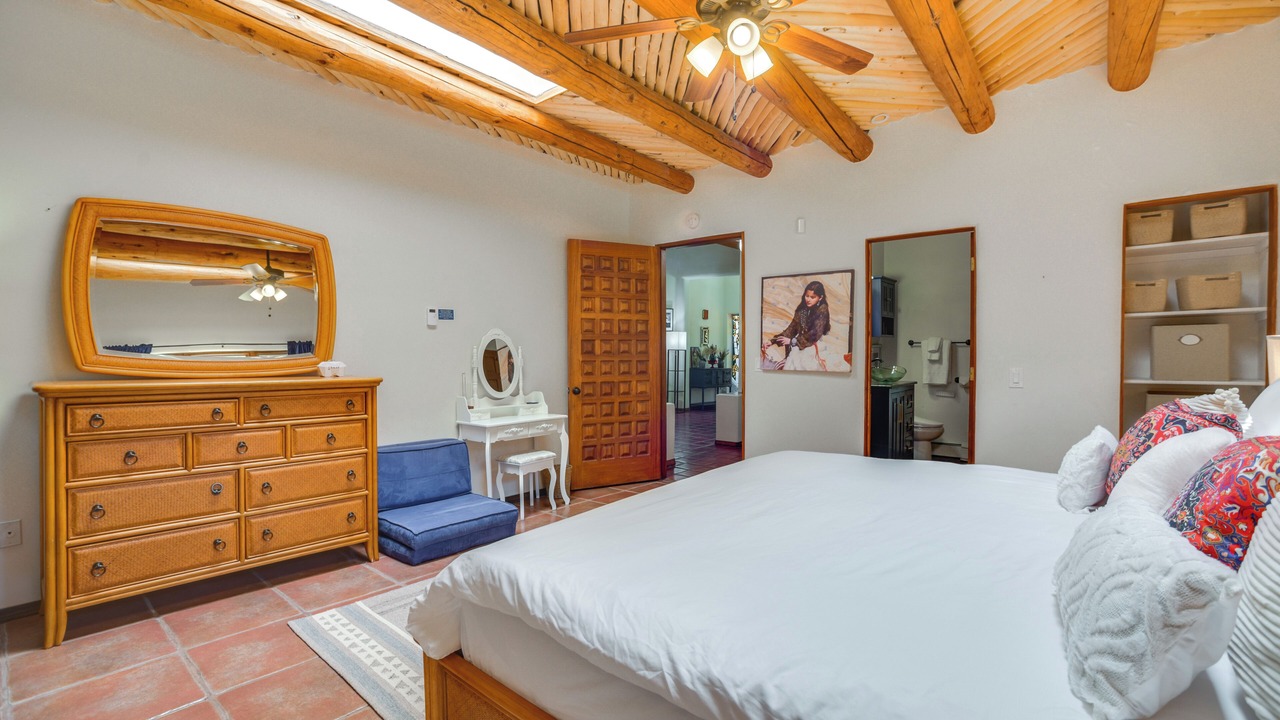 Photo of Bedroom in Canoncito