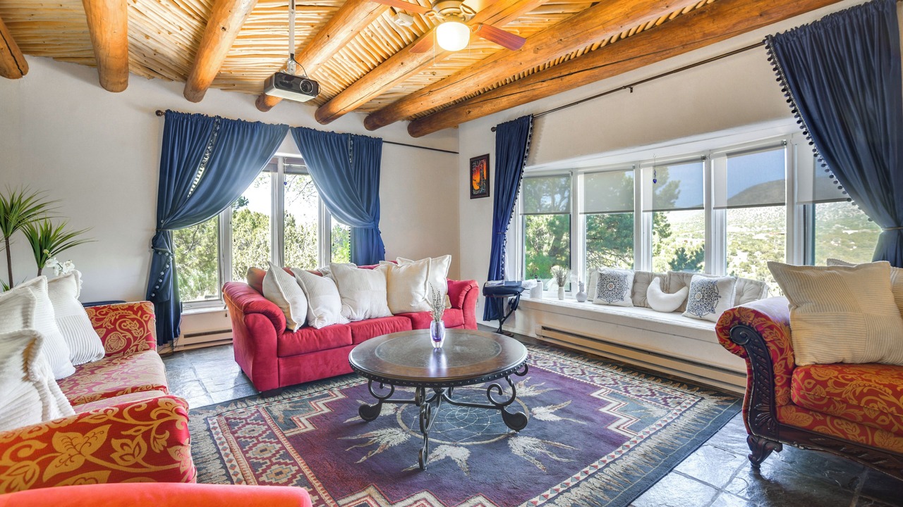 Photo of Bedroom in Canoncito