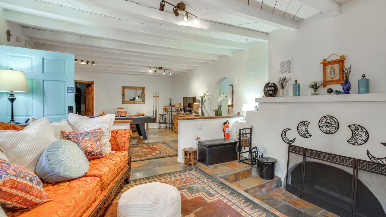 Photo of Livingroom in Canoncito