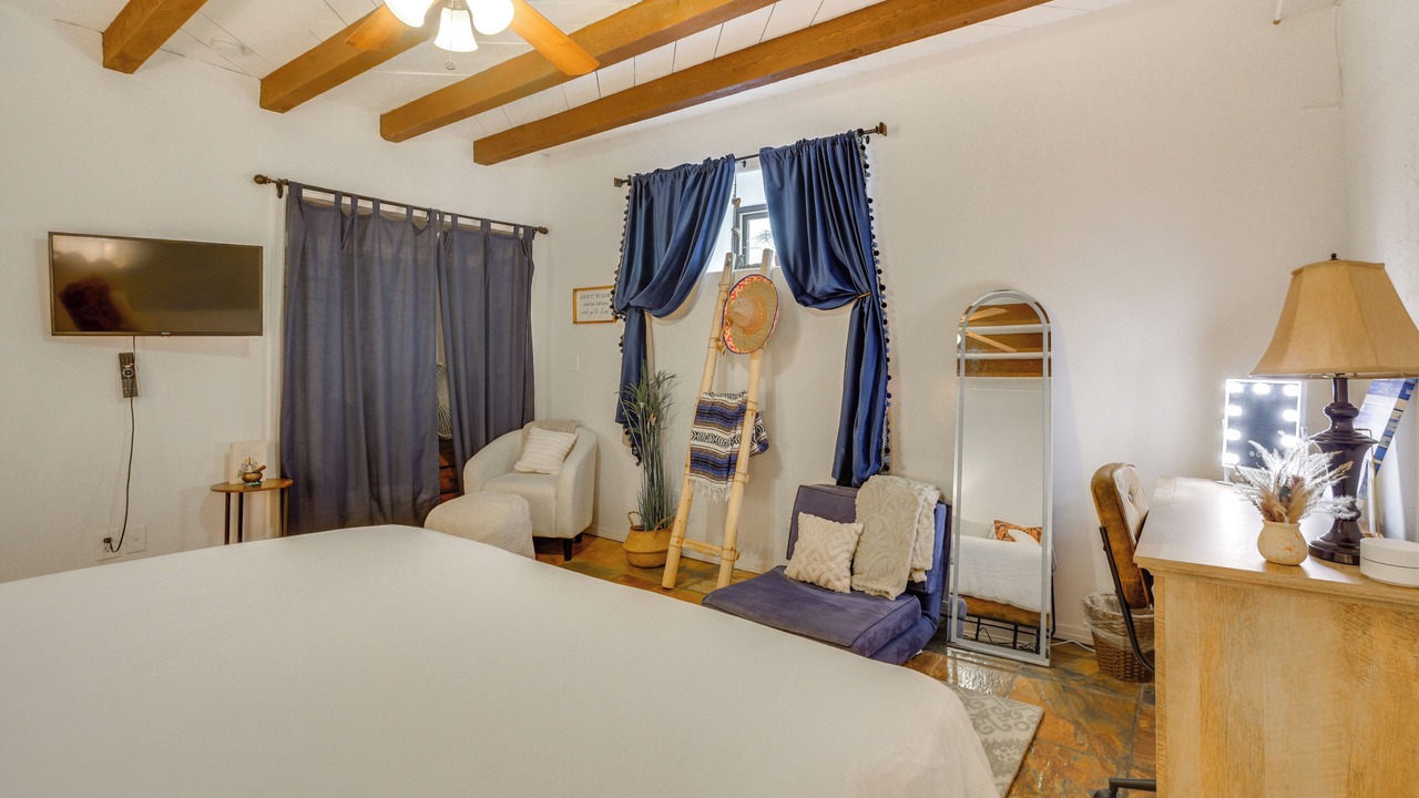 Photo of Bedroom in Canoncito