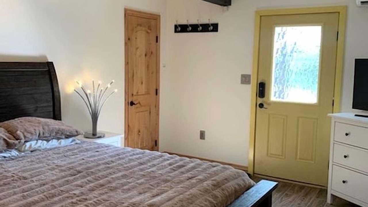 Photo of Bedroom in Raton