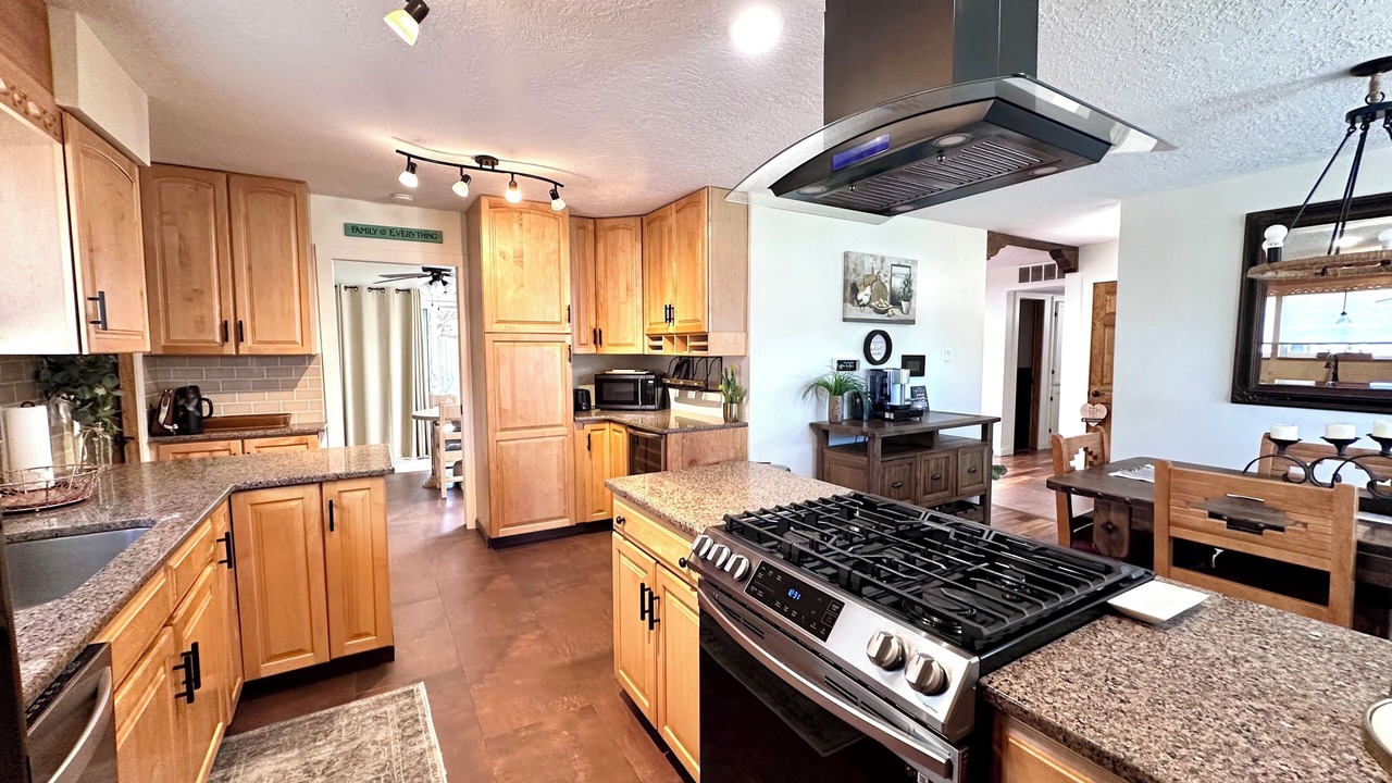 Photo of Kitchen in Paradise Hills Civic