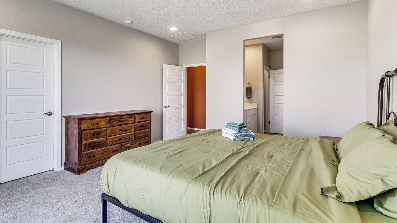 Photo of Bedroom in Los Lunas