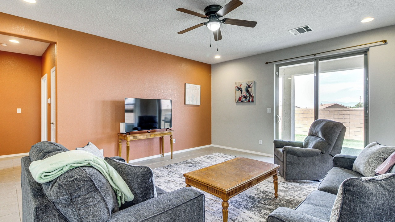 Photo of Livingroom in Los Lunas