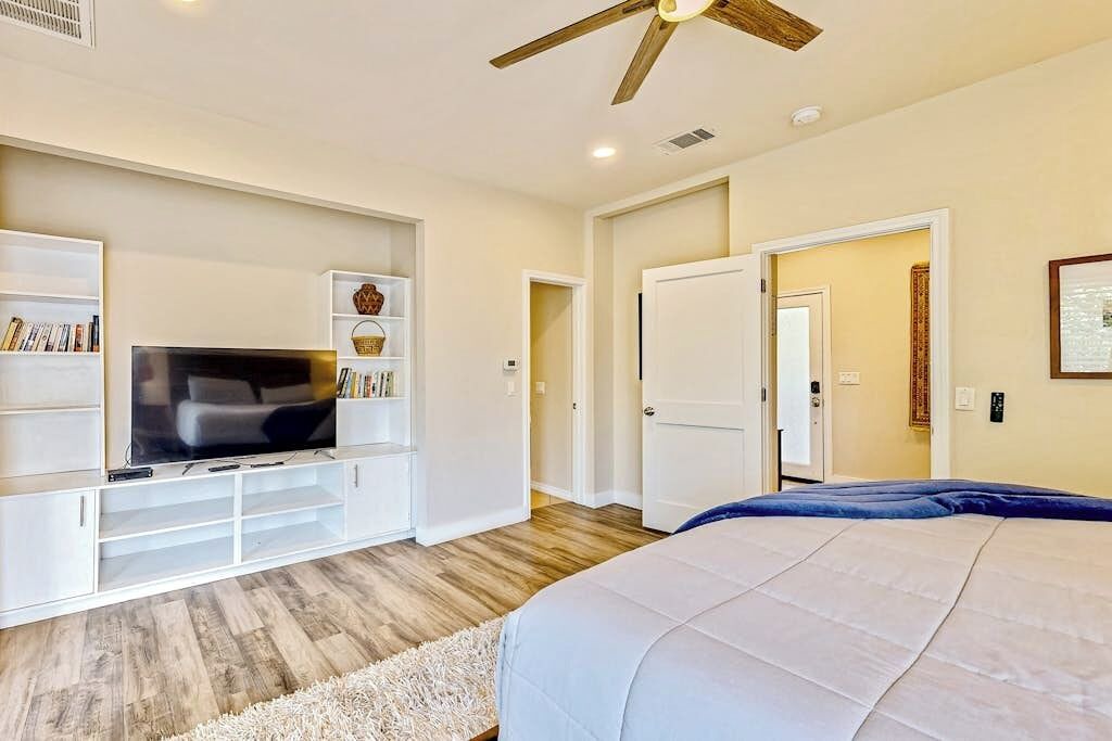 Photo of Bedroom in Clarksville