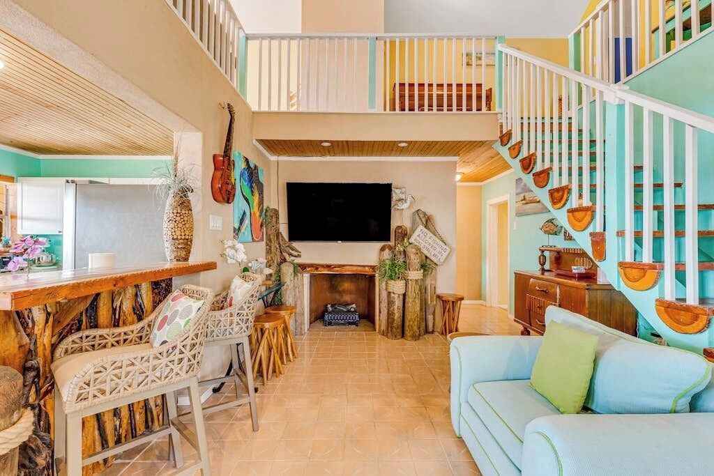 Photo of Livingroom in Rocky Ridge