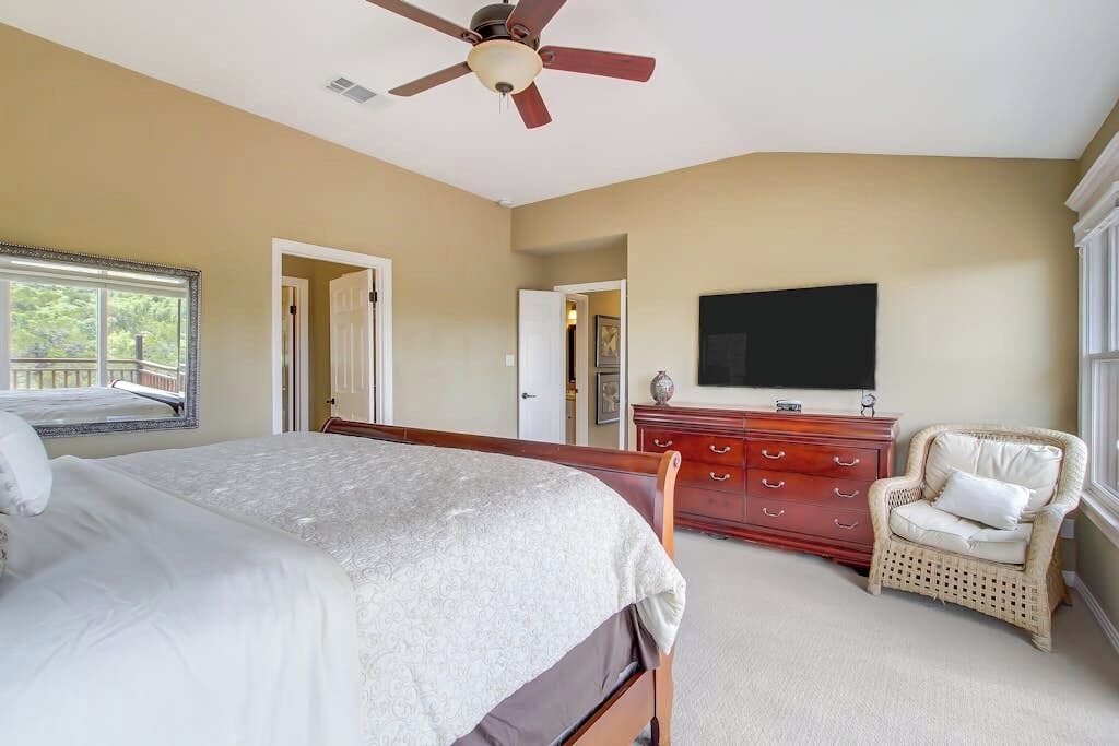 Photo of Bedroom in Volente