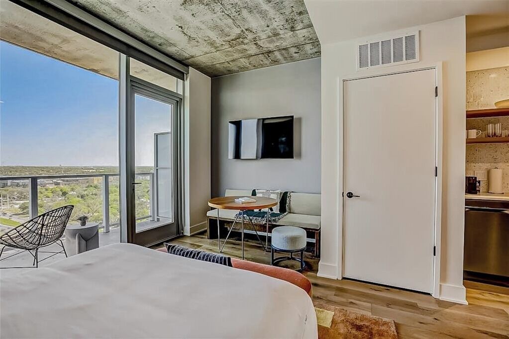 Photo of Bedroom in Rainey Street Historic District