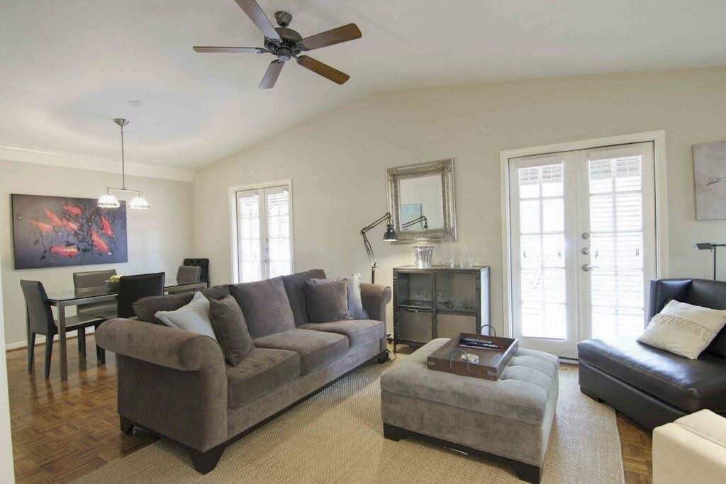 Photo of Livingroom in Tarrytown