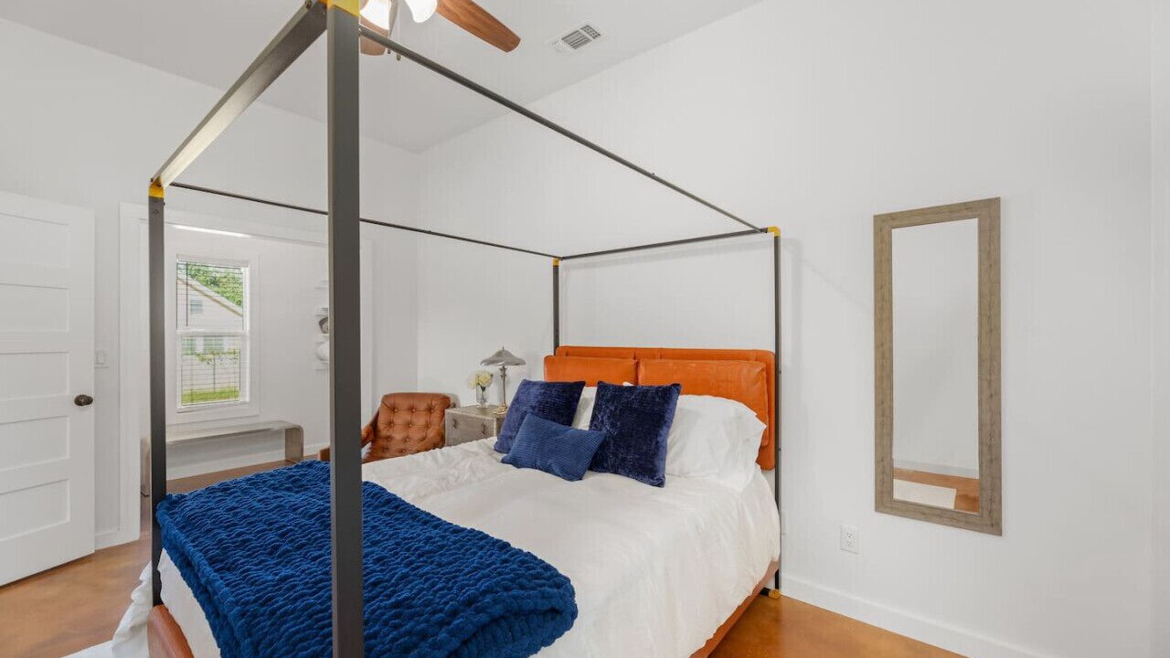 Photo of Bedroom in La Grange