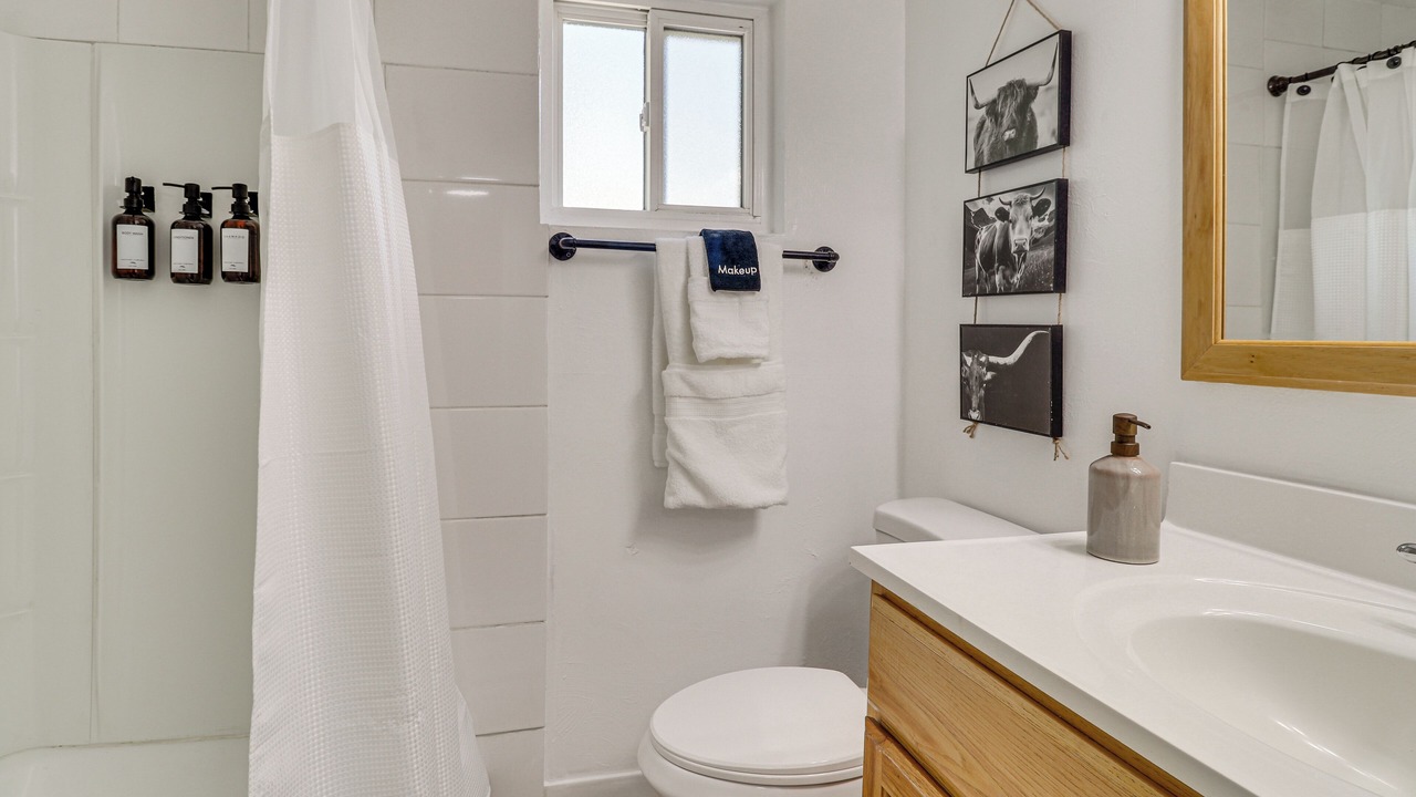 Photo of Bathroom in South Valley